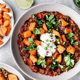 Sweet Potato Black Bean Chipotle Chili